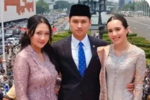Dituding Foya-foya Pakai AP...