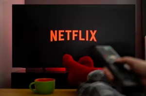 11 Film dan Series Netflix ...