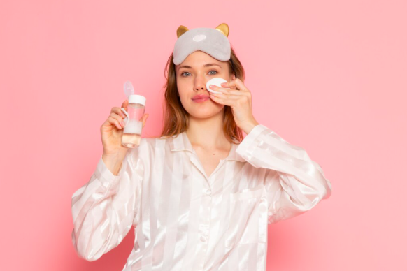 Jadwal Skincare Mingguan untuk Pemula: Kapan Pakai Retinol, Eksfoliasi, dan Serum?