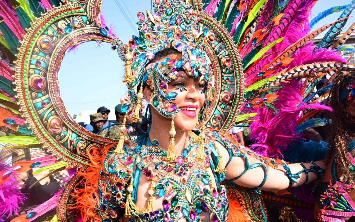 Rihanna Bikin Karnaval Barbados 2026 Panas, Kostum Super Seksi Bertabur Permata Curi Perhatian