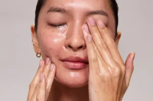8 Cleansing Oil Terbaik unt...
