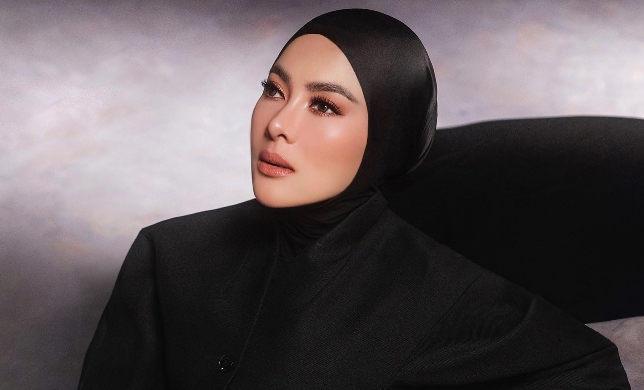 Syahrini Bikin Challenge 1 ...