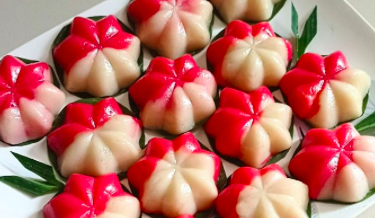 10 Makanan Bertema Merah Pu...