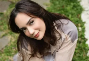 Deretan Artis yang Kembali ...
