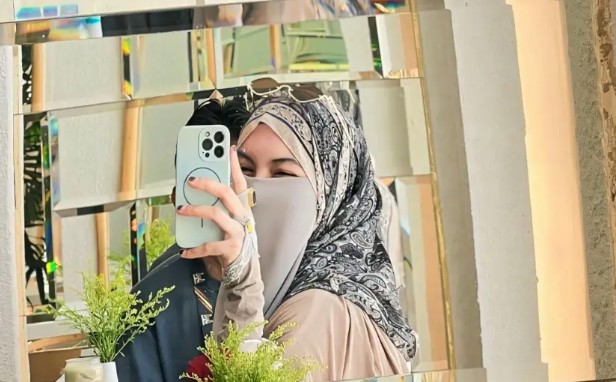 Wardatina Mawa Unggah Foto Bareng Cowok Usai Cerai dari Insanul Fahmi, Sosoknya Bikin Netizen Gaduh