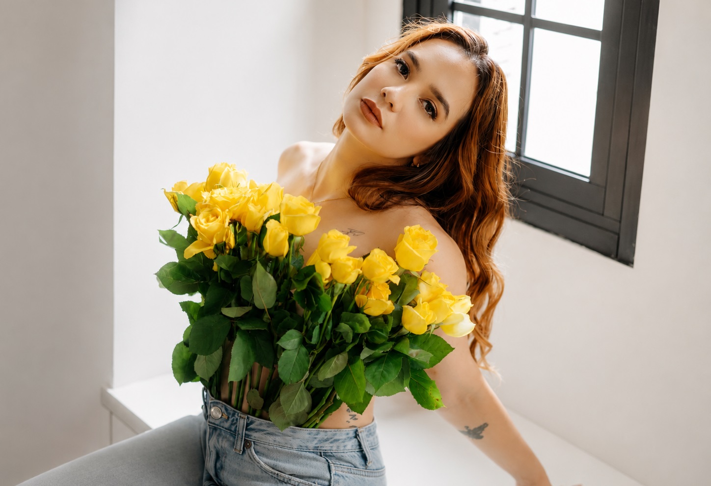9 Artis Sempat Berpindah Ag...