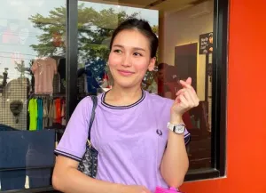 Ayu Ting Ting Rayakan HUT k...