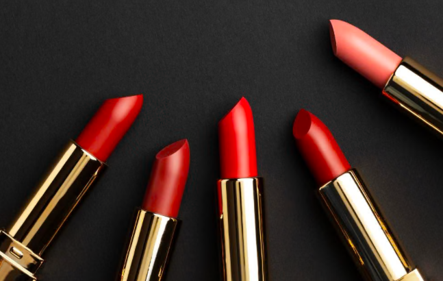 Lipstik Harus Food Grade atau Cukup Terdaftar BPOM? Ini Jawabannya