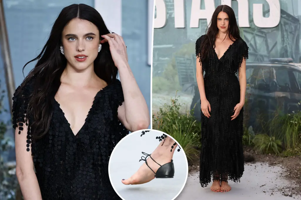 Margaret Qualley Bikin Heboh di Red Carpet, Kenakan Sepatu Tanpa Sol dari Brand Chanel Hingga Bikin Gagal Fokus