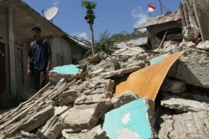 Mau Bantu Korban Gempa NTT?...