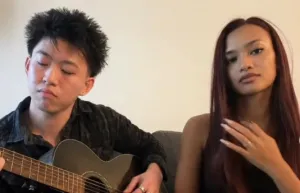 Bikin Baper! Rich Brian dan...