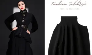 Syahrini Kenakan Rok Unik C...