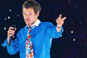 Sindir Pernikahan Taylor Swift di Konser, Celetukan Harry Styles Bikin Penonton Heboh