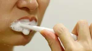 Usai Sikat Gigi Langsung Ku...