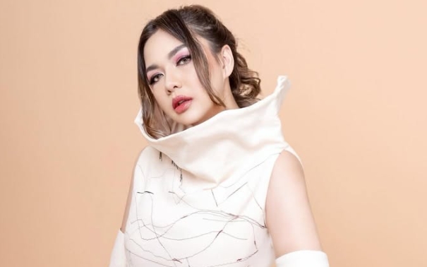 Vicky Shu Tak Gengsi Cari J...