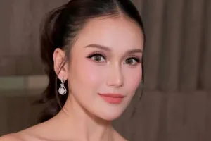 Isu Putus Mencuat, Ayu Ting Ting Pamer Foto Kencan dengan Kevin Gusnadi hingga Umi Kalsum Tulis Pesan Haru