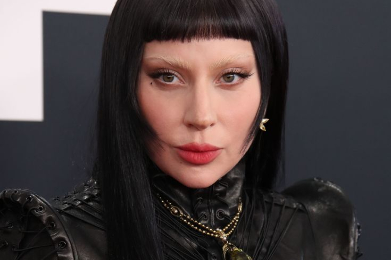 Bikin Gempar Industri Kecantikan! Lady Gaga Kembangkan Skincare dari Sampel Kulit Manusia