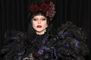 Lady Gaga Bikin Skincare dari Kulit Manusia? Teknologi Barunya Bikin Geger!