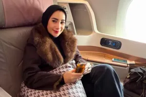 Erin Wartia Masih Pakai Nam...
