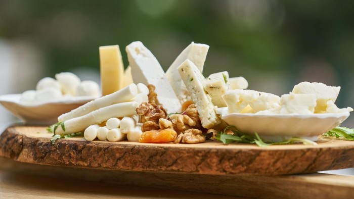 3 Makanan yang Bisa Picu Minyak Berlebih dan Jerawat, Ada Produk Dairy hingga Makanan Ultra Proses