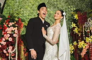 Mario Caesar dan Givina Luk...