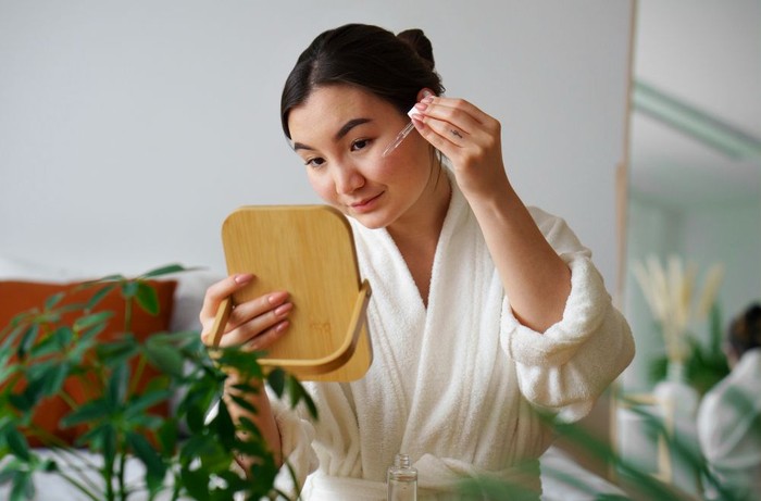 Cara dan Jadwal 4 Malam Skin Cycling, Rahasia Kulit Glowing Tanpa Rusak Skin Barrier