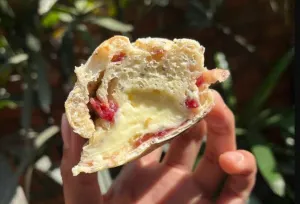 Rekomendasi 7 Bakery di Bandung untuk Oleh-oleh, Ada yang Legendaris