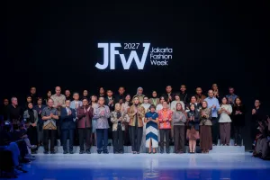 Resmi Dibuka, Jakarta Fashi...